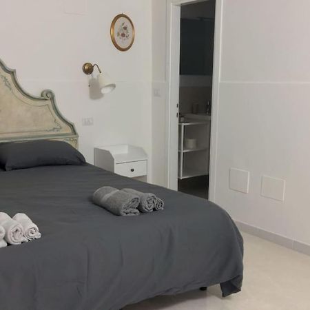 Bellaflo: Small Apartment In The Center Of Firenze Esterno foto