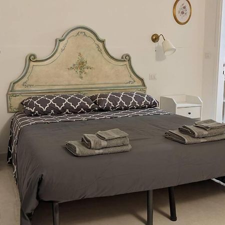 Bellaflo: Small Apartment In The Center Of Firenze Esterno foto
